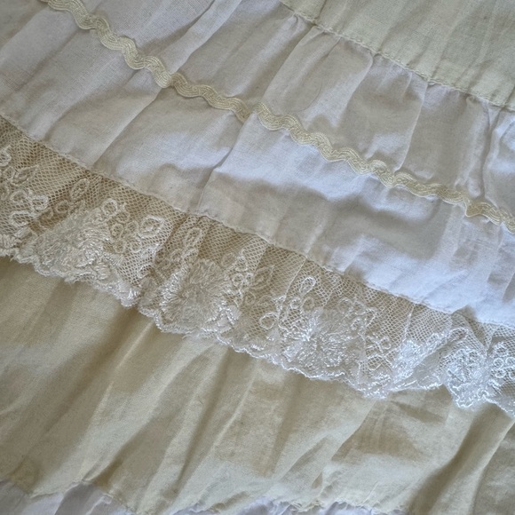 White Marc aurel skirt 🤍 - Picture 4 of 4